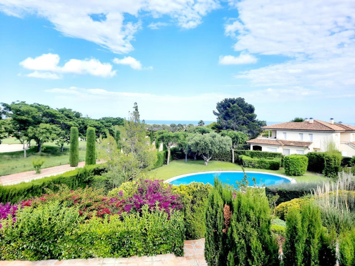 Apartamento Vistas Golf Bonmont Bonmont Terres Noves Bagian luar foto